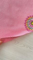 Pembe Beyaz Pöti Kare Desenli Motifli ve Püsküllü Runner